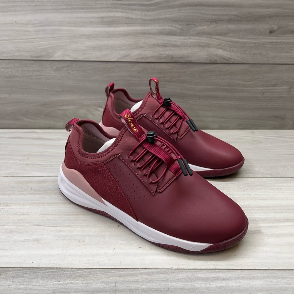 Clove Women’s Nurse Healthcare Royal Maroon Sneaker Size 7.5